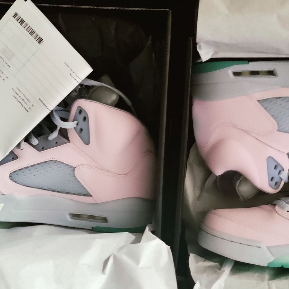 Shoe